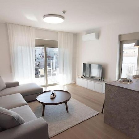 Bright Apartment In The New Building アテネ エクステリア 写真