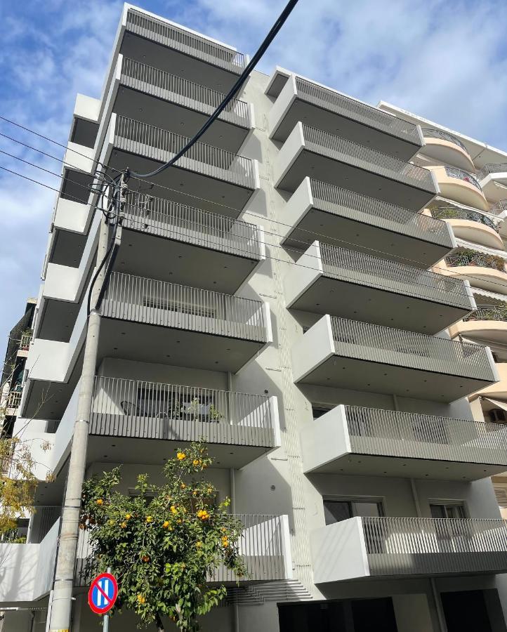 Bright Apartment In The New Building アテネ エクステリア 写真